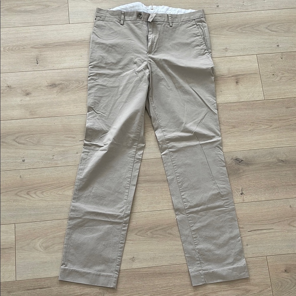 Calvin Klein Men's Tan Pants Size 33x32